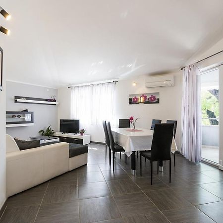 Apartment Carmen Pula Exteriér fotografie