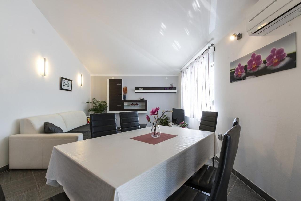 Apartment Carmen Pula Exteriér fotografie