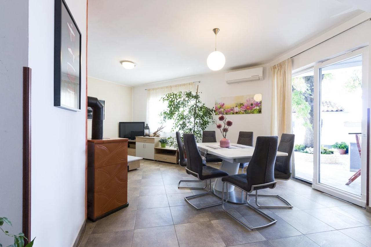 Apartment Carmen Pula Exteriér fotografie
