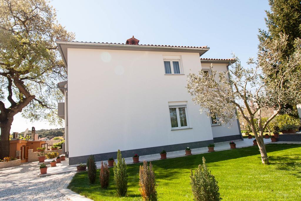 Apartment Carmen Pula Pokoj fotografie